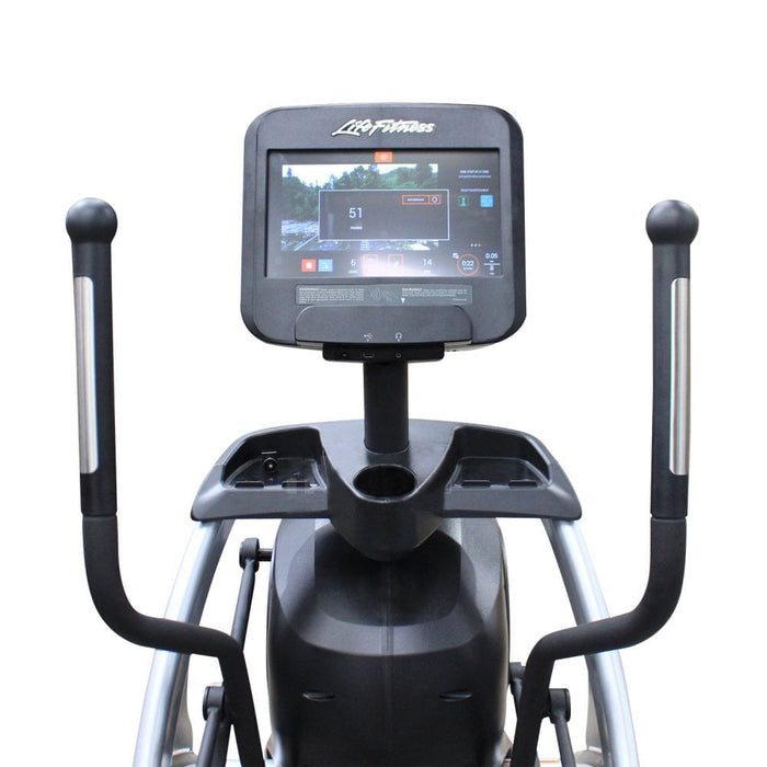 Refurbished Life Fitness Elevation Series GSC Arc Trainer with Discover SE3 Console