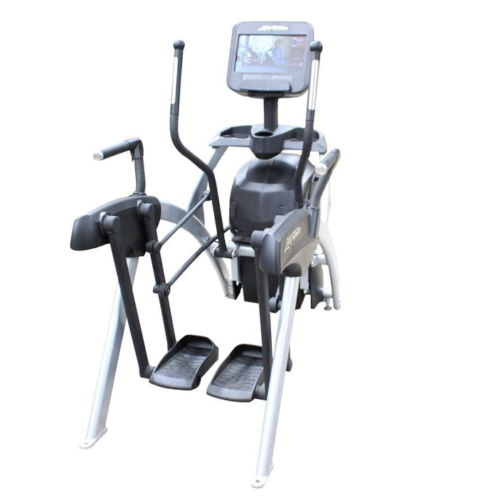 Refurbished Life Fitness Elevation Series GSC Arc Trainer with Discover SE3 Console