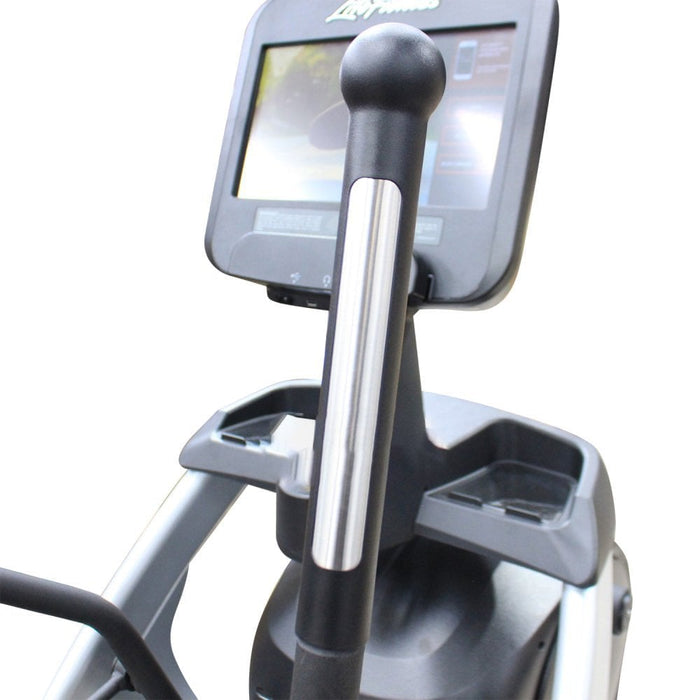 Refurbished Life Fitness Elevation Series GSC Arc Trainer with Discover SE3 Console