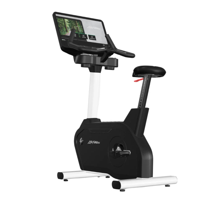 Life Fitness Integrity+ Lifecycle Upright Bike (24inch SE4 Console)